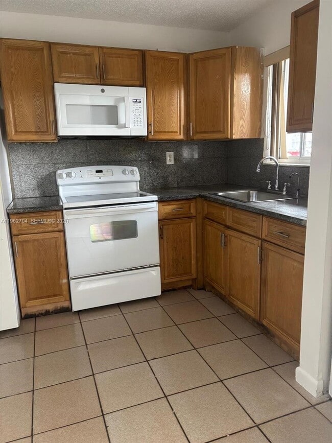 Photo - 2710 W 76th St Unit 101