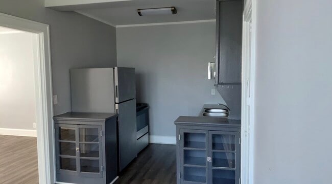 605 Burlington