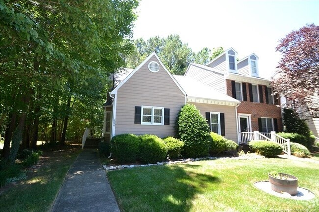 Building Photo - 6061 Epping Forest Dr Rental