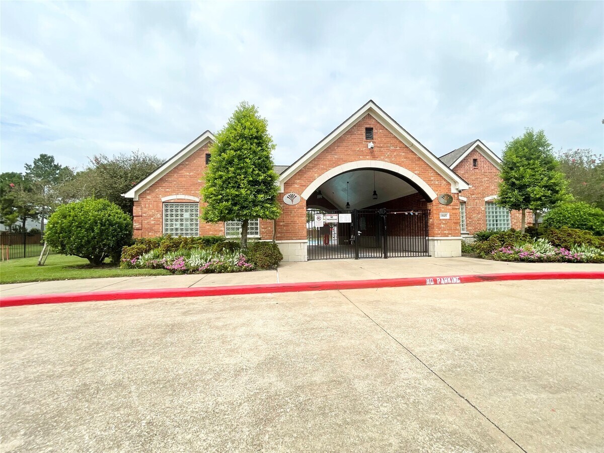 Photo - 16854 Carrollton Creek Ln