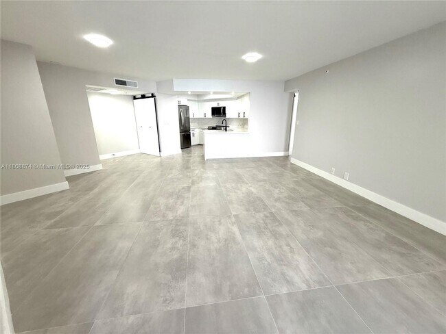 Photo - 6767 Collins Ave Unit 1501