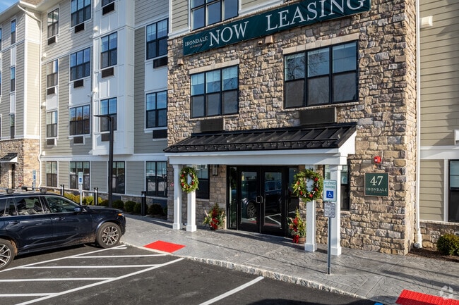 Entrada - Irondale at Wharton Apartments