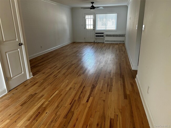 Photo - 220 Dawson Ln