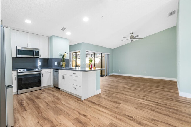 Photo - 9109 SW 21st St