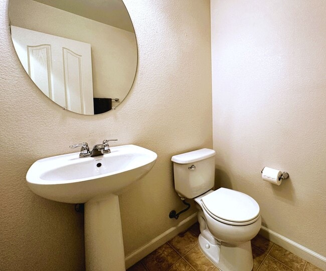 Photo - 313 Jacquelyn Ln