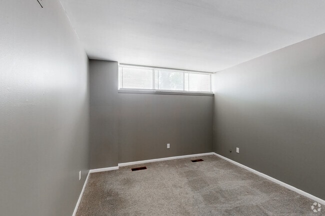 2BR, 2BA - 1080SF - Bedroom