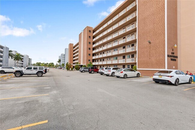 Photo - 301 NE 14th Ave Unit 307