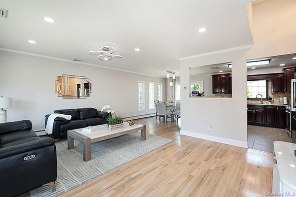 Photo - 12 Barnum Ave