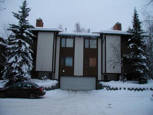 Building Photo - 450 E 56th Ave Unit 3A,Foxtree Condo