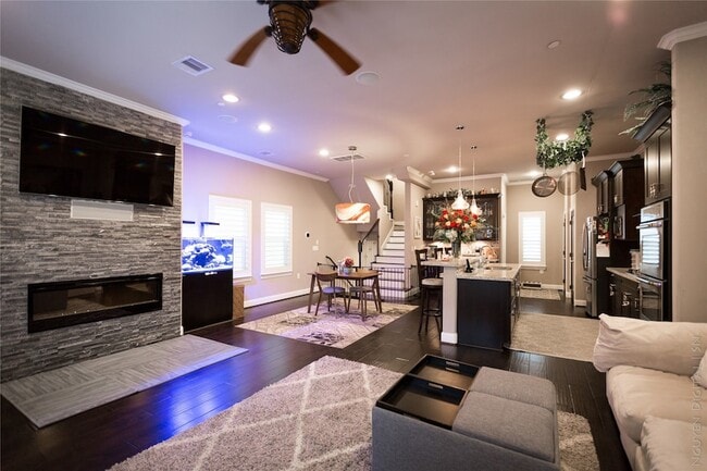 Photo - 1204 Cushing St