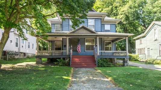 Photo - 303 Douglas Ave