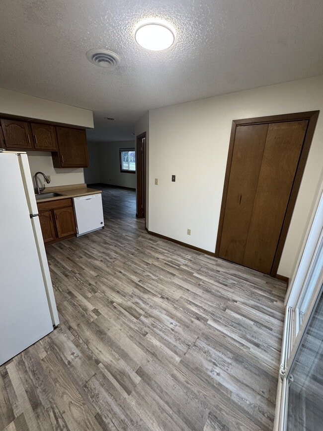 Kitchen - 1104 Residences