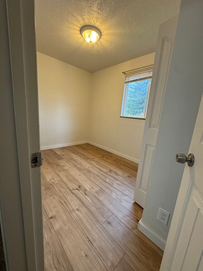 Photo - 6515 Butte St