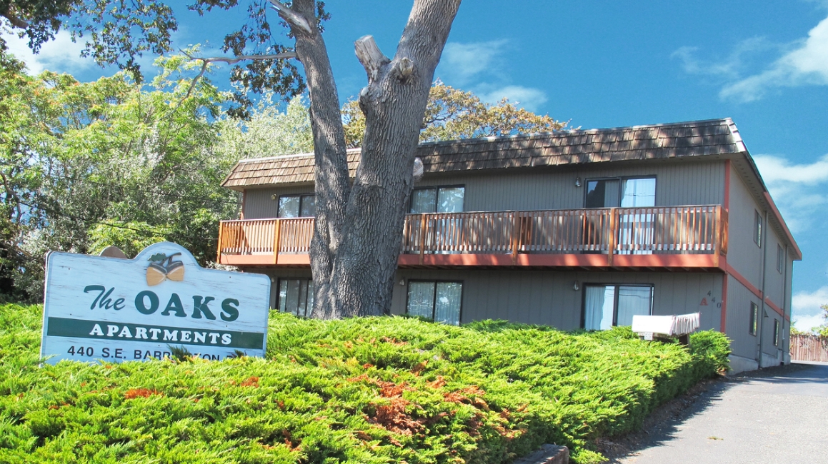 Photo - The Oaks Apartments