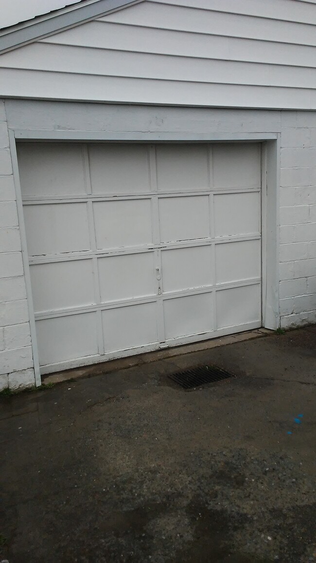 Photo - 925 Scalp Ave