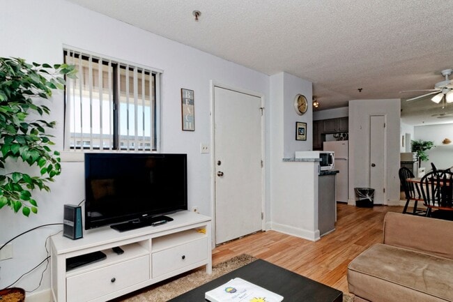Building Photo - Furnished 2BR/2BA on Hilton Head - Hilton Head Resort Community - Available Now