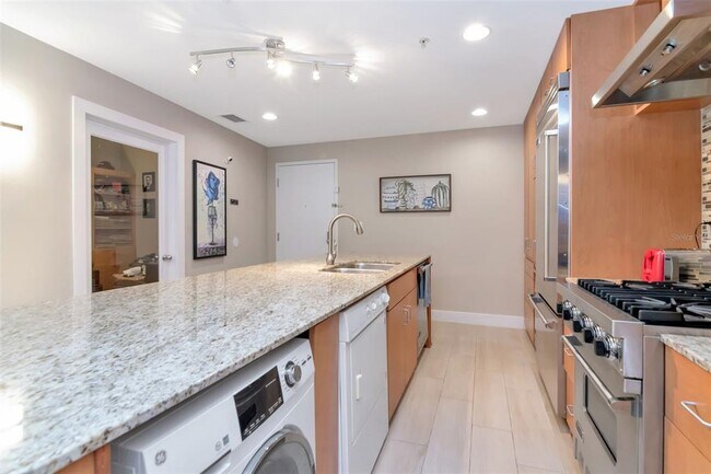 Photo - 1120 E Kennedy Blvd Unit 513