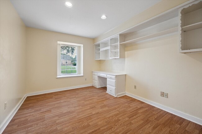 Photo - 14311 Overbrook Ln