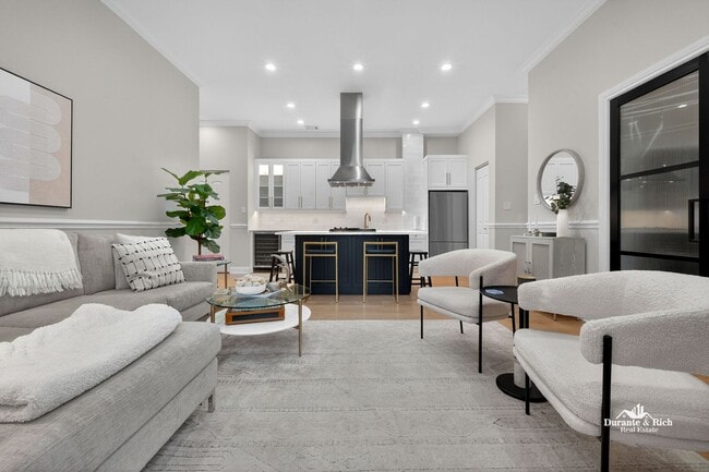 Photo - Luxurious Fully Furnished Penthouse Retreat in the Heart of Chicago's Desirable Near West Side