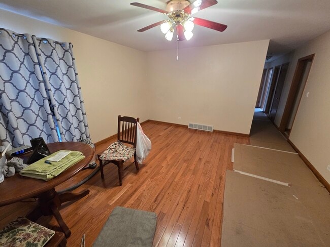 Photo - 1906 Beach Rd