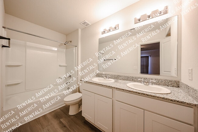 Photo - 118 W Impala Dr