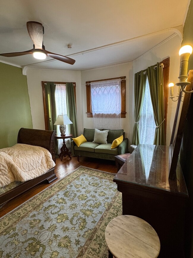 Photo - 47 Dartmouth St