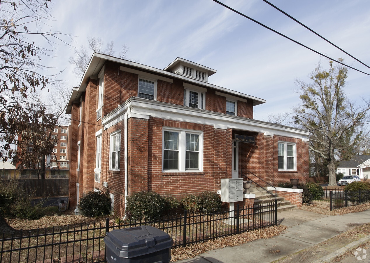 Photo - 323 N Mcduffie St Apartments