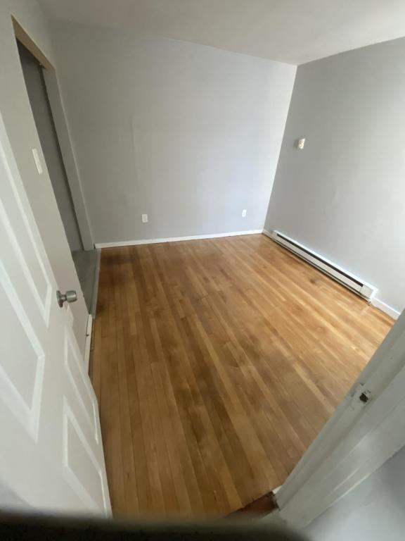 Photo - 223 Hamilton St