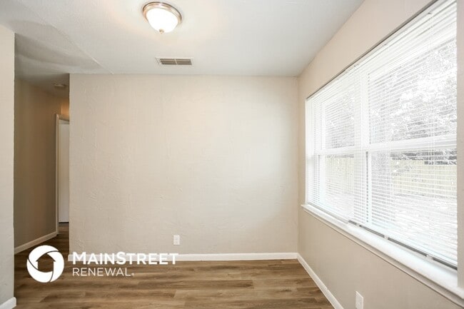 Photo - 11200 Tracey Dr