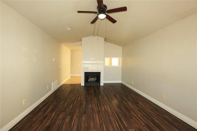 Photo - 50 Cheryl Cir