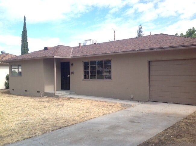 Building Photo - Available Soon!