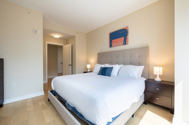 Photo - 355 Atlantic St Unidad FL18-ID1050368P