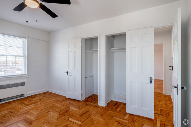 2BD, 1BA - 800SF