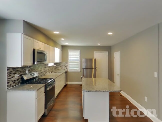 Photo - 3017 Lavender Ave