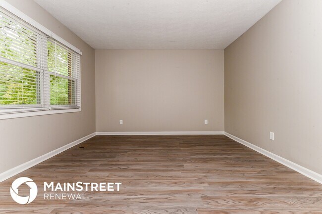 Photo - 2830 Botany Dr