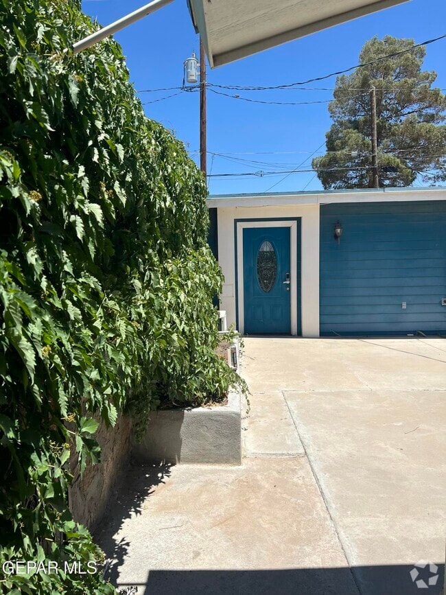 Building Photo - 3115 Hamilton Ave Rental