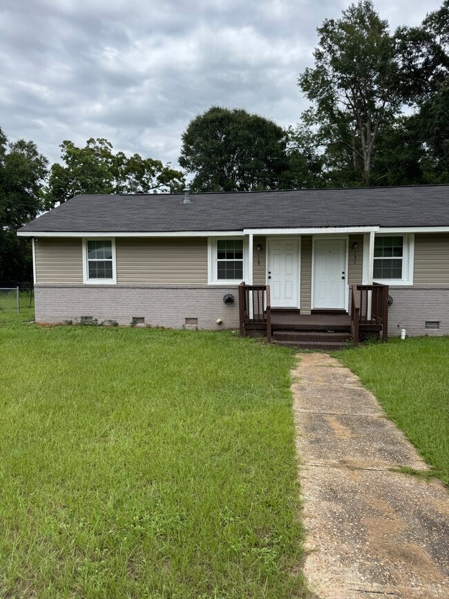 Building Photo - 109 Aventura Ct