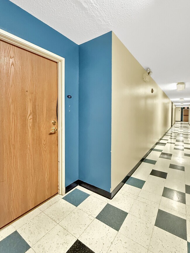 Crown Ridge Apartments