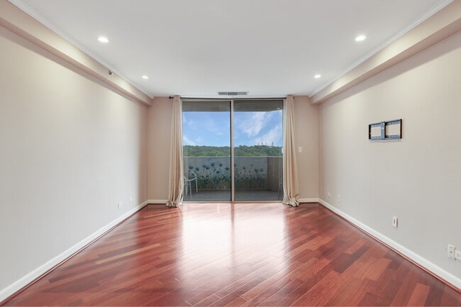 Building Photo - 1501 Clairmont Rd Unit 1522 Rental
