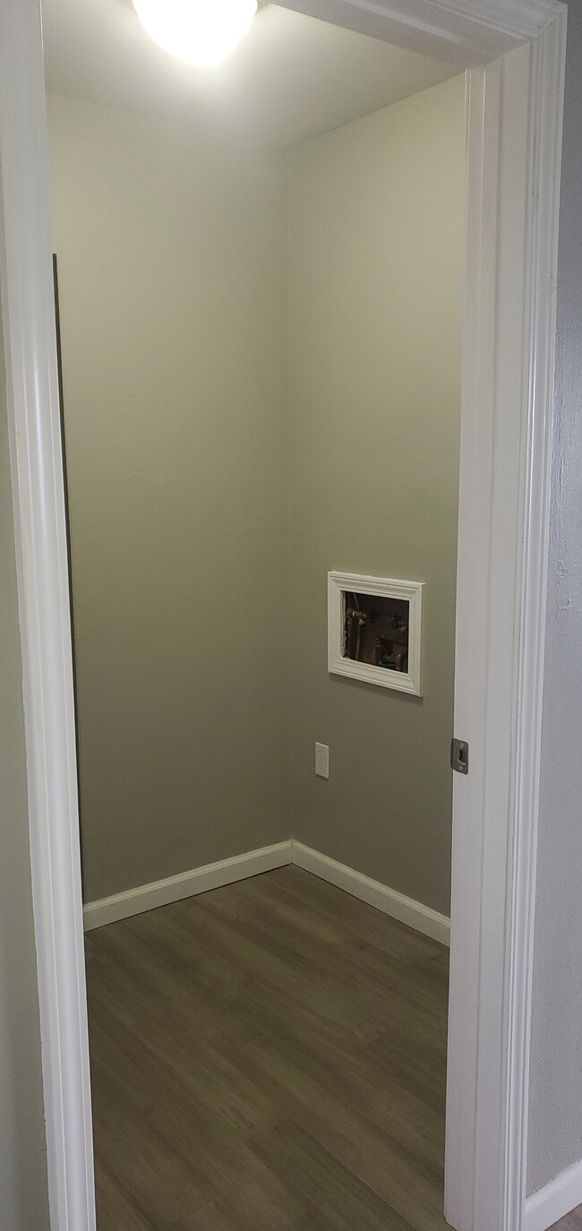 Photo - 7754 Hazelcrest Dr