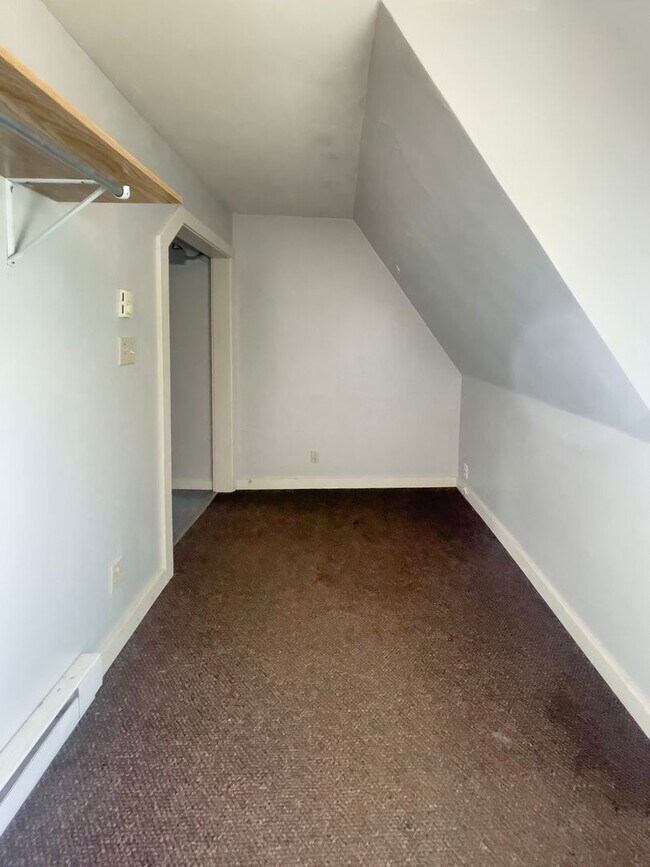 Photo - 204 N Dill St Unit Apt 02