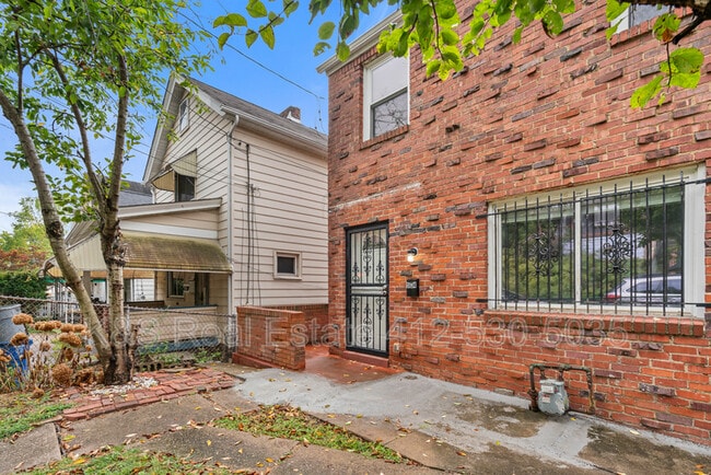 Photo - 5034 Ampere St