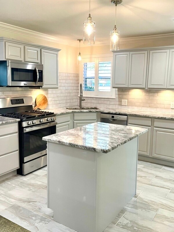 Photo - 3586 Dryden Rd