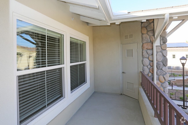 2 BR, 2 BA - B3
