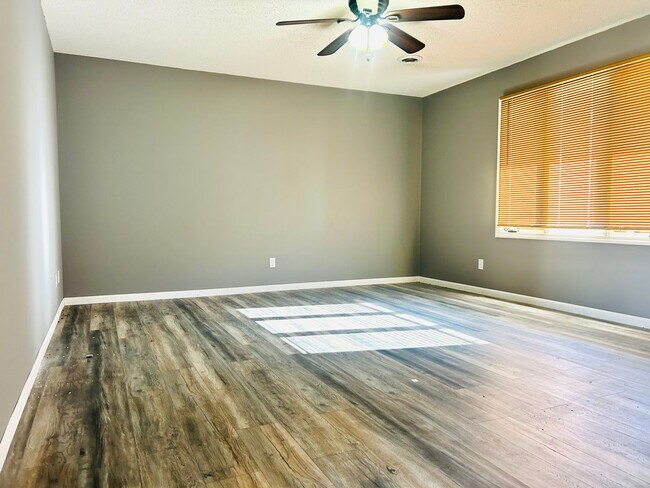 Photo - Beautiful Home, Great Location!