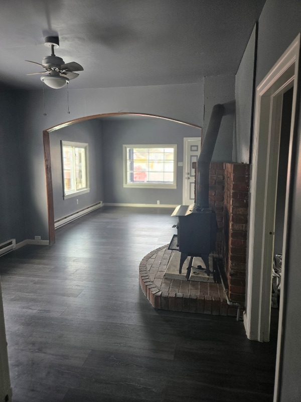 Photo - 716 E 1st St