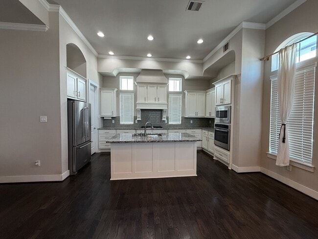 Photo - 641 Middle St