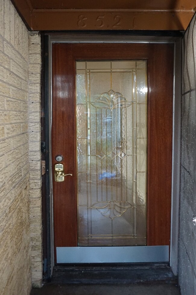 Photo - 8521 Woodlyn Rd