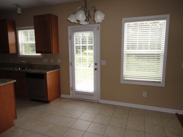 Photo - 210 Goldfinch Ct
