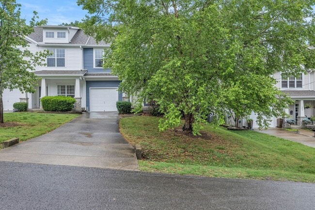 Photo - Spotless 3BR/2.5BA townhome minutes from West End, Downtown Nashville!